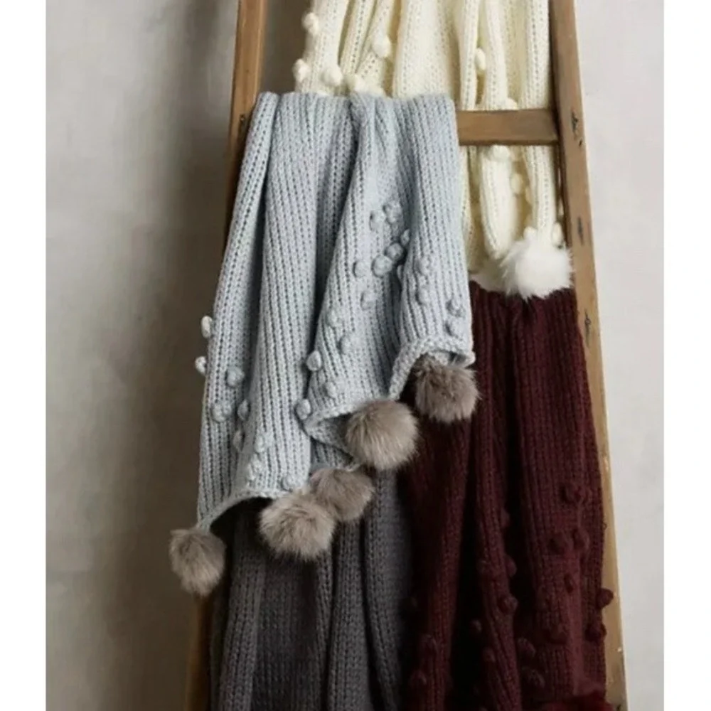 Anthropologie Madison 88 ‎ Dusting Throw Blanket